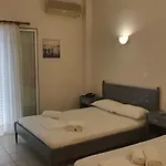מלון Artemis 2*
