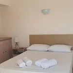 Artemis 2* אמרינתוס