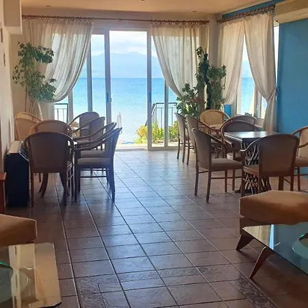 Hotel Artemis Amarynthos