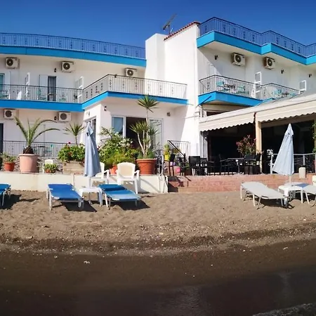 Hotel Artemis Amarynthos