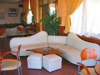 Artemis فندق أمارنثوس